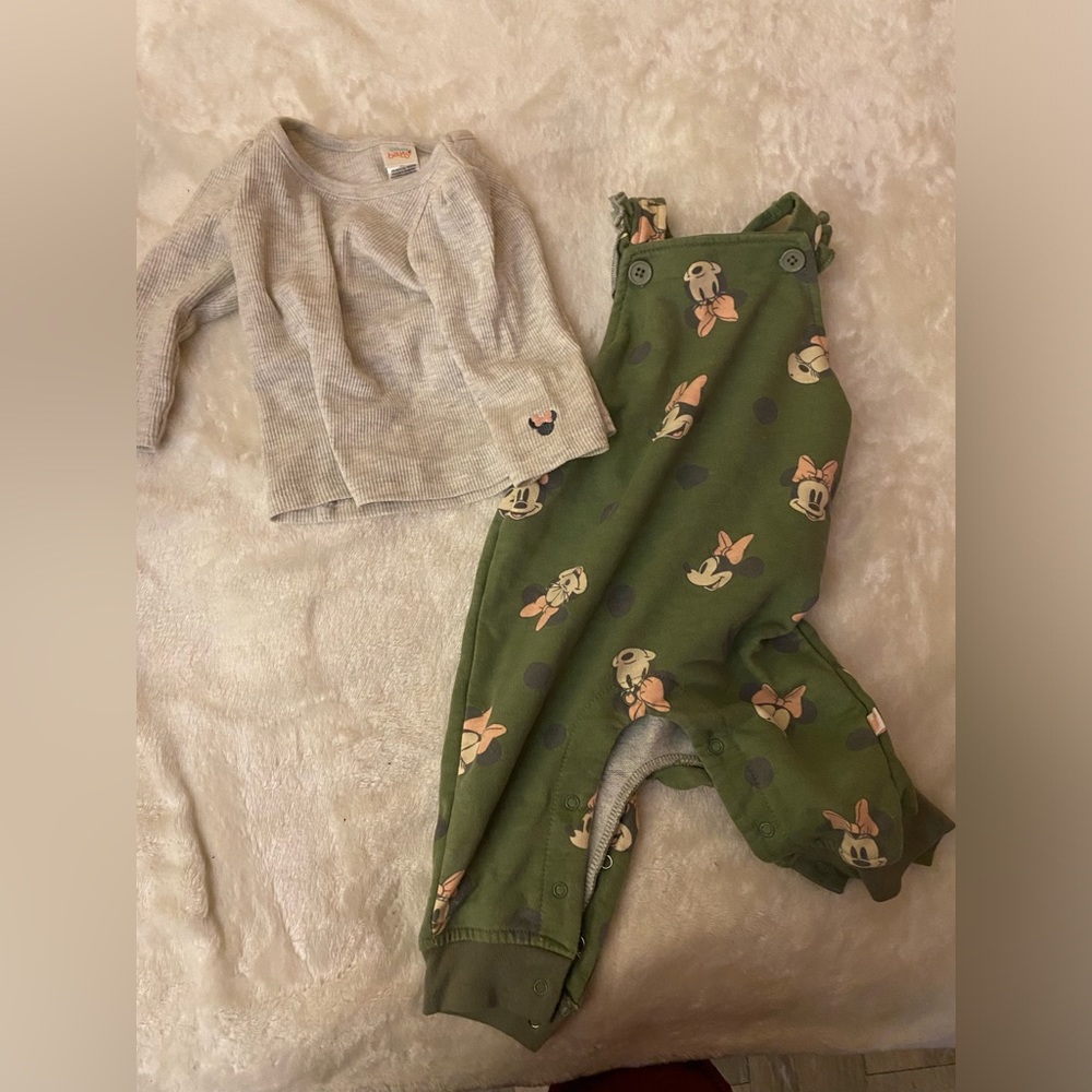 Baby clothes 6-9 months